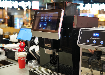 Jetinno技諾JL33智能全自動咖啡機(jī)如何定義外賣咖啡高效運(yùn)營新標(biāo)準(zhǔn)